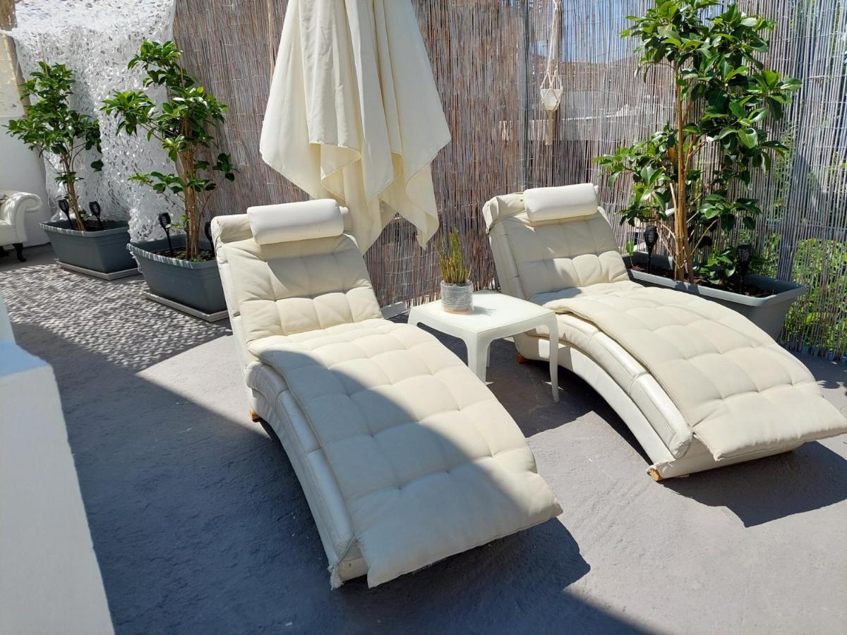 The White Suites Adámasz Kültér fotó