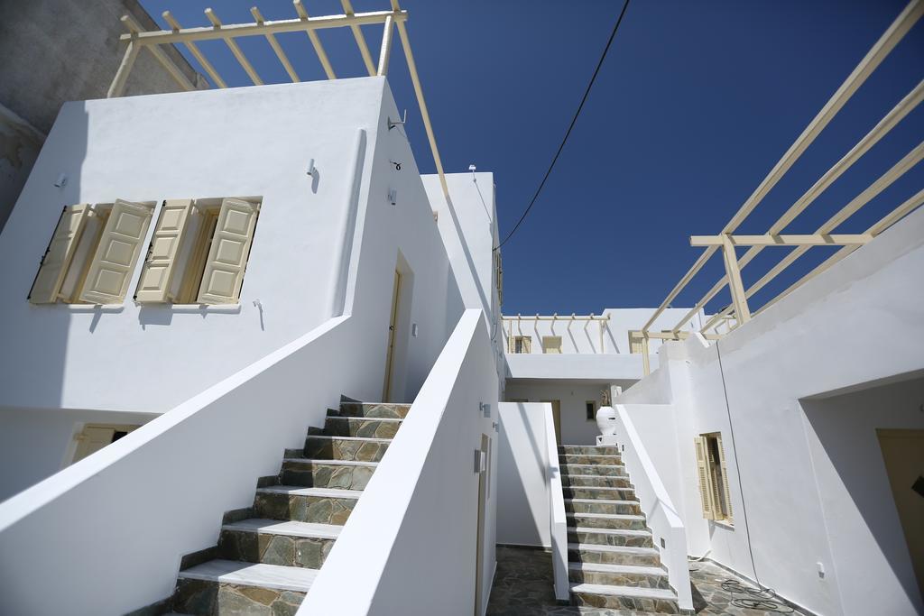 The White Suites Adámasz Kültér fotó