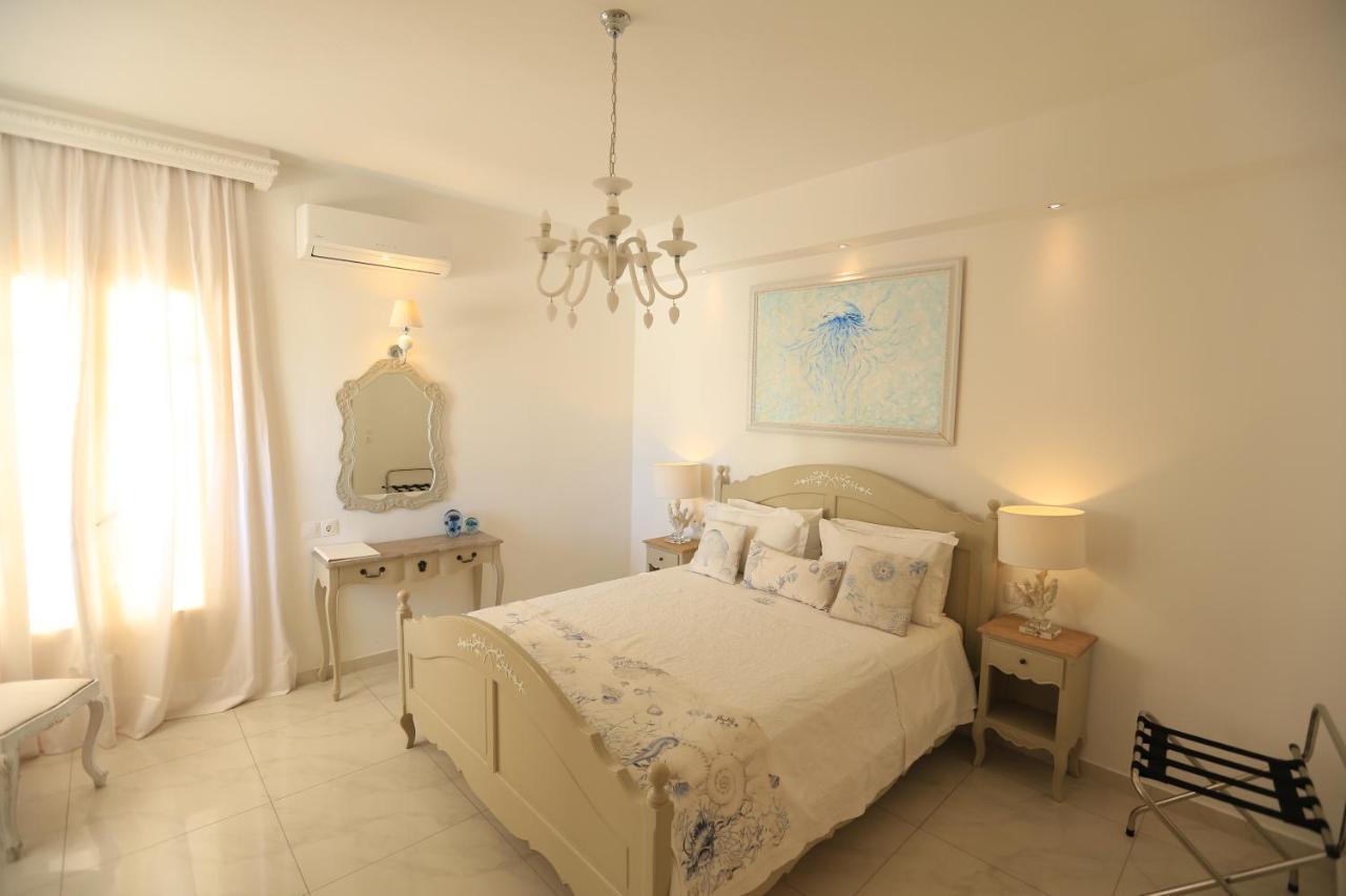 The White Suites Adámasz Kültér fotó