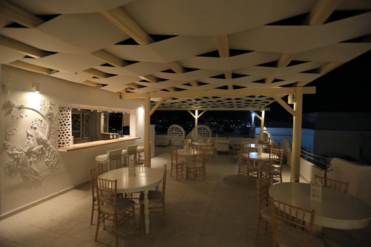 The White Suites Adámasz Kültér fotó