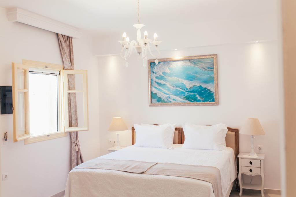 The White Suites Adámasz Kültér fotó